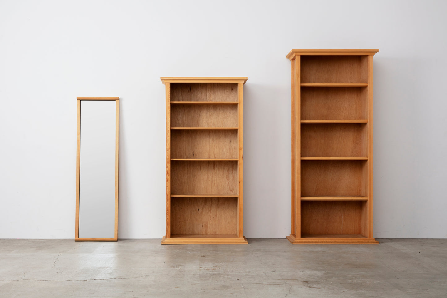 Sandwich Magazine Shelf