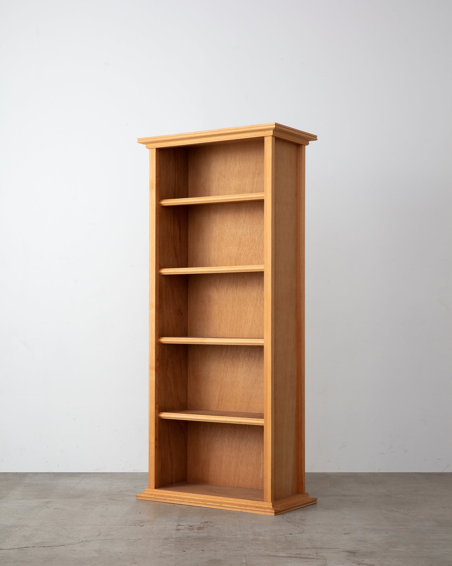 Sandwich Magazine Shelf